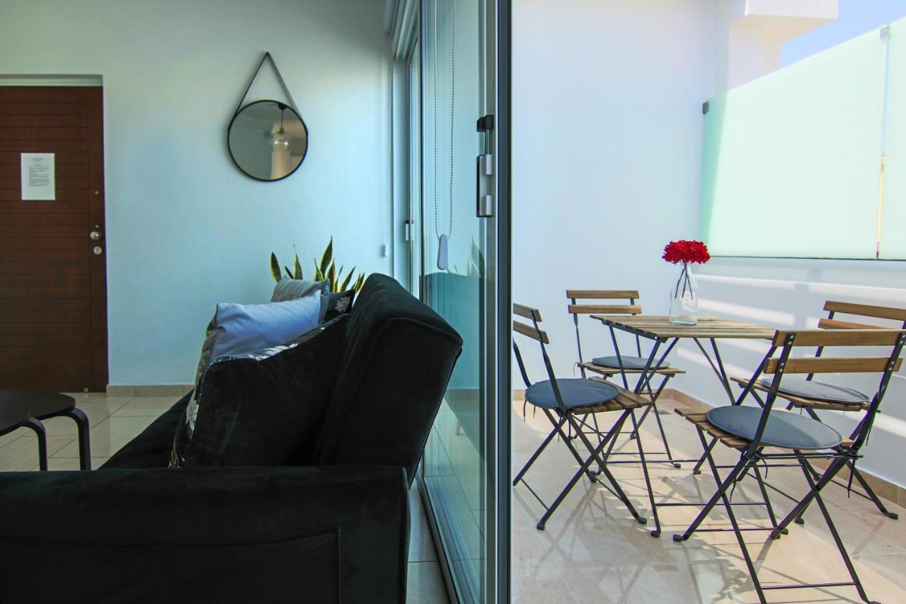 Phaedrus Living: Seaside Luxury Flat Lighthouse 62 Leilighet Paphos Eksteriør bilde